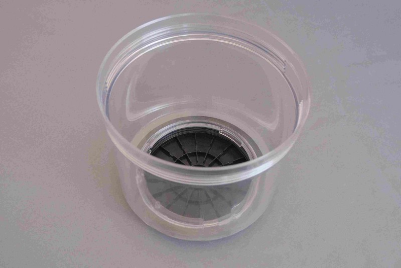 Acuan suntikan untuk komponen automotif