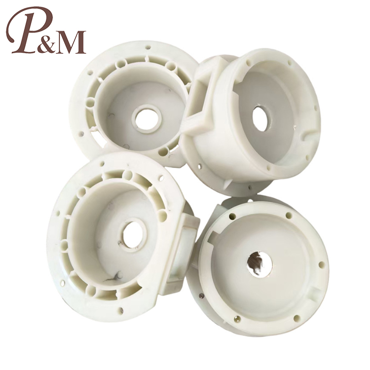 Pengacuan penutup dan penutup plastik